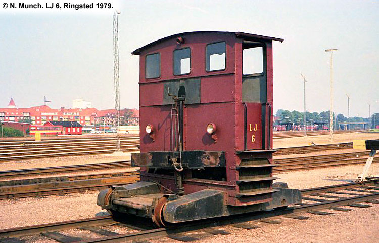 LJ  6