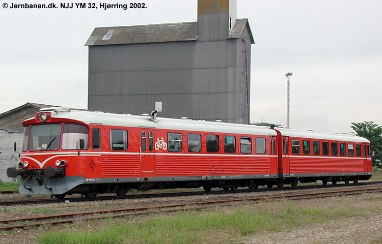 NJJ YM 32 NJJ YM 32