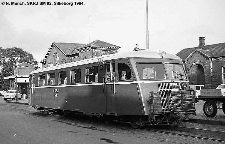 SKRJ SM 82 SKRJ SM 82