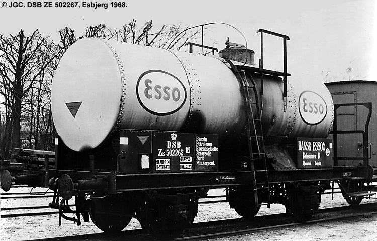 Dansk Esso A/S - DSB ZE 502267