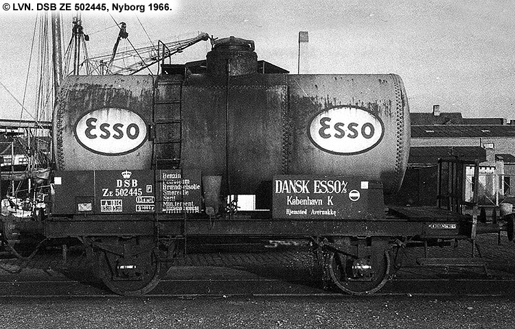 Dansk Esso A/S - DSB ZE 502445