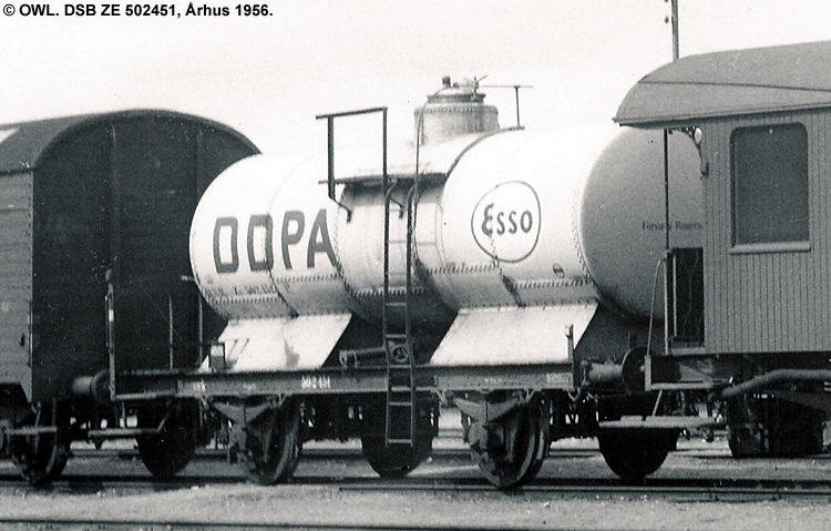 Dansk Esso A/S - DSB ZE 502451