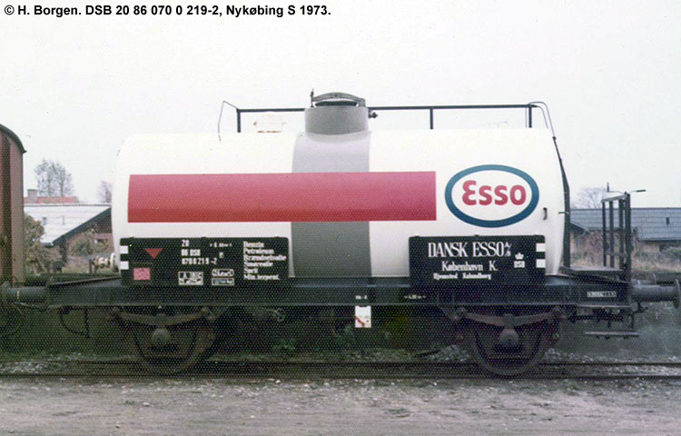 Dansk Esso A/S - DSB 20 86 070 0 219-2