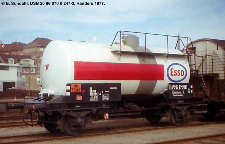 Dansk Esso A/S - DSB 20 86 070 0 247-3
