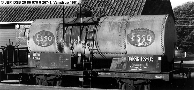 Dansk Esso A/S - DSB 20 86 070 0 267-1