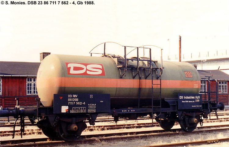 Dansk Sojakagefabrik A/S - DSB 23 86 711 7 562-4