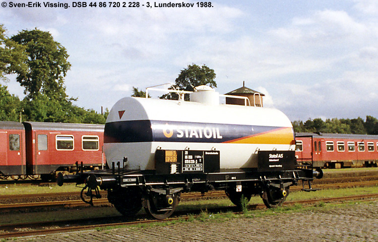 Dansk Statoil A/S - DSB 44 86 720 2 228-3