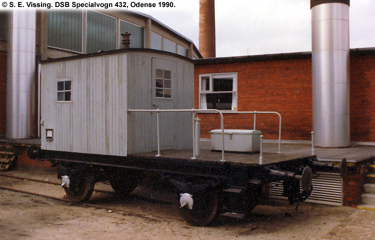 DSB Specialvogn 432<br>Løbevogn for kørekran 142 DSB Specialvogn 432<br>Løbevogn for kørekran 142