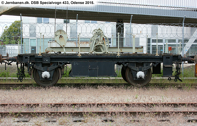 DSB Specialvogn 433<br>Løbevogn for kørekran 142 DSB Specialvogn 433<br>Løbevogn for kørekran 142