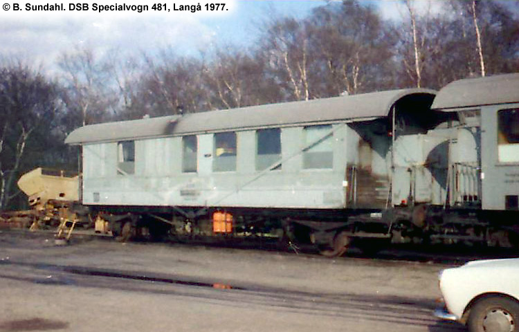 DSB Specialvogn 481<br>Værkstedsvogn for sporrettemaskine DSB Specialvogn 481<br>Værkstedsvogn for sporrettemaskine