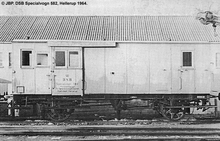 DSB Specialvogn 582<br>Mandskabsvogn for Køreledningstilsynet. DSB Specialvogn 582<br>Mandskabsvogn for Køreledningstilsynet.