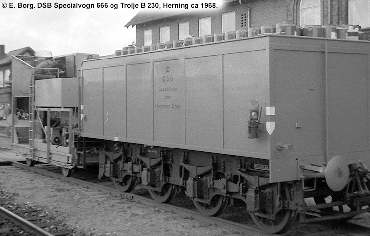 DSB Specialvogn 666<br>Sprøjtevogn