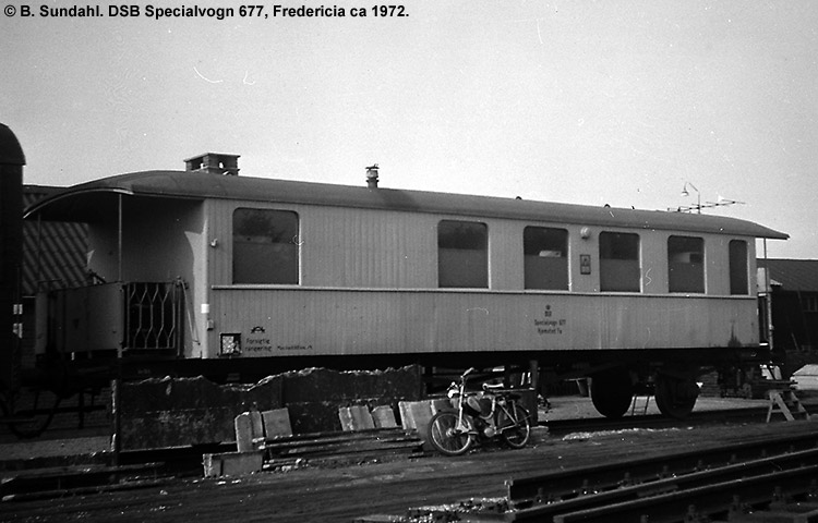 DSB Specialvogn 677<br>Svejsevogn DSB Specialvogn 677<br>Svejsevogn