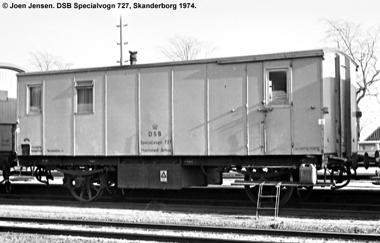 DSB Specialvogn 727<br>Værkstedsvogn for Svellestoppemaskine