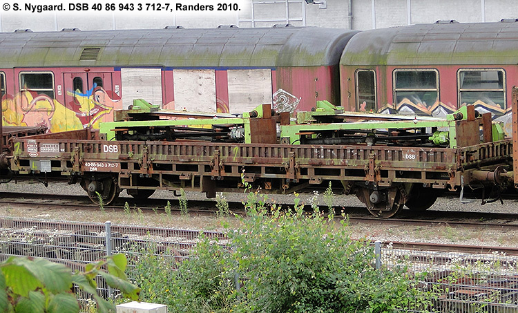 DSB Tjenestevogn 40 86 943 3 712-7 DSB Tjenestevogn 40 86 943 3 712-7