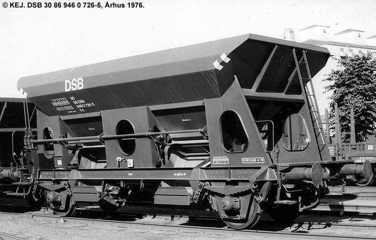DSB Tjenestevogn 30 86 946 0 726-5 DSB Tjenestevogn 30 86 946 0 726-5