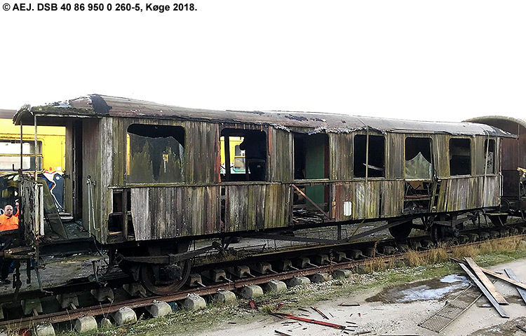 DSB Tjenestevogn 40 86 950 0 260-5 DSB Tjenestevogn 40 86 950 0 260-5