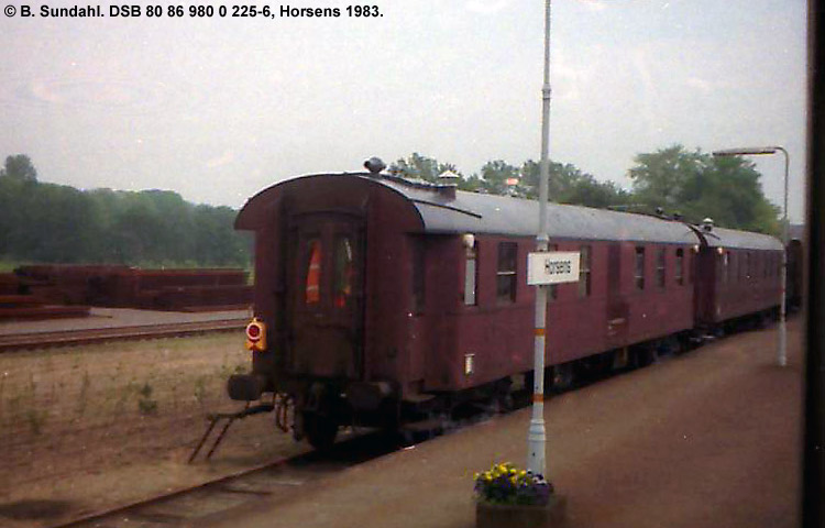 DSB Tjenestevogn 80 86 980 0 225-6 DSB Tjenestevogn 80 86 980 0 225-6