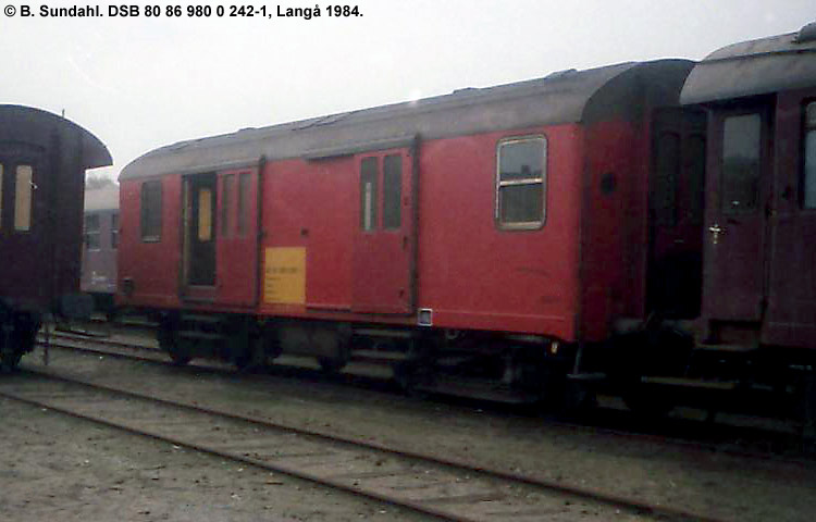 DSB Tjenestevogn 80 86 980 0 242-1 DSB Tjenestevogn 80 86 980 0 242-1