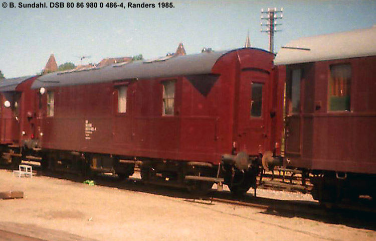 DSB Tjenestevogn 80 86 980 0 486-4 DSB Tjenestevogn 80 86 980 0 486-4