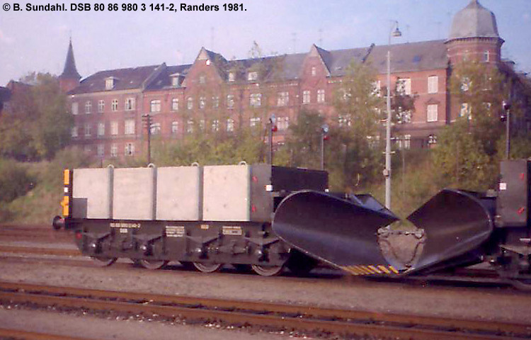 DSB Tjenestevogn 80 86 980 3 141-2 DSB Tjenestevogn 80 86 980 3 141-2