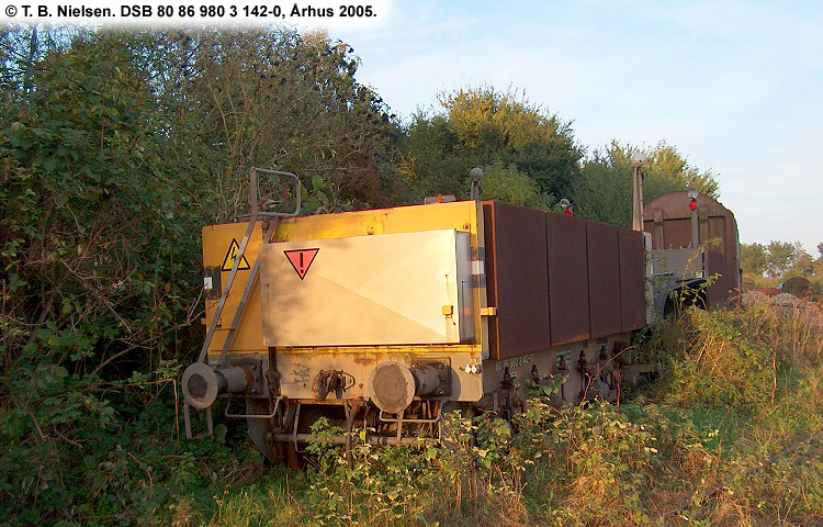DSB Tjenestevogn 80 86 980 3 142-0 DSB Tjenestevogn 80 86 980 3 142-0