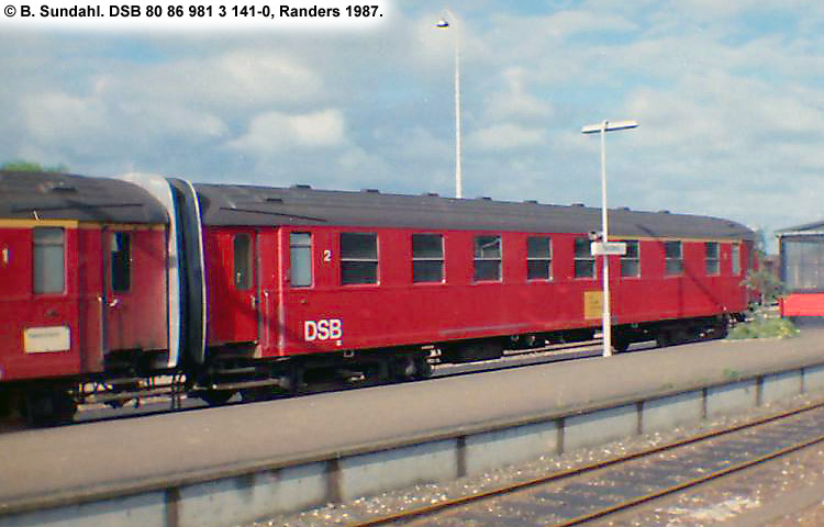 DSB Tjenestevogn 80 86 981 3 141-0 DSB Tjenestevogn 80 86 981 3 141-0