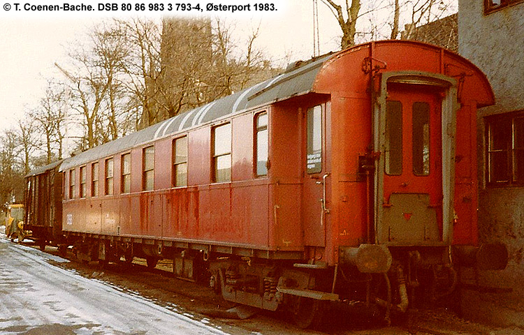 DSB Tjenestevogn 80 86 983 3 793-4 DSB Tjenestevogn 80 86 983 3 793-4