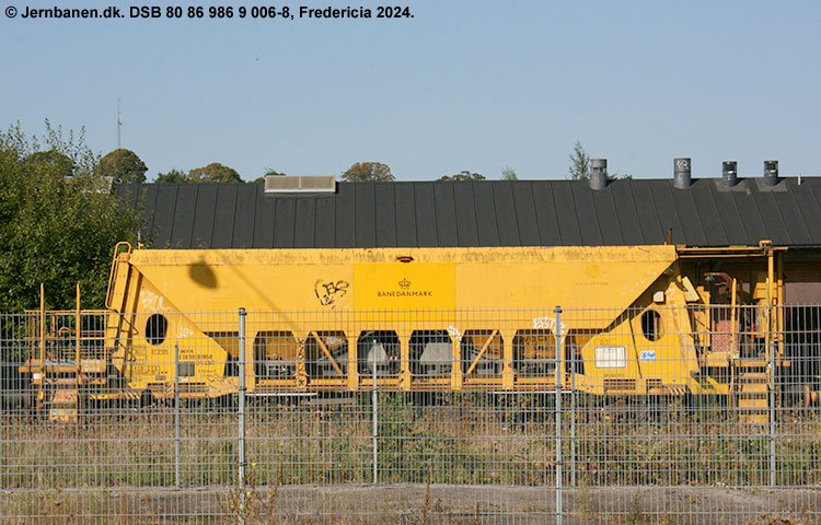 DSB Tjenestevogn 80 86 986 9 006-8 DSB Tjenestevogn 80 86 986 9 006-8