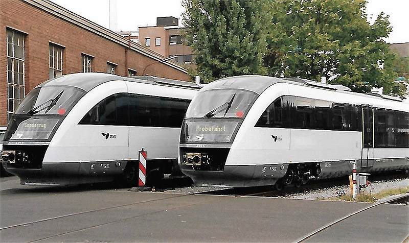 Sensommer 2002 hos Siemens. De efterfølgende 4112-4912 og 4113-4913 afventer