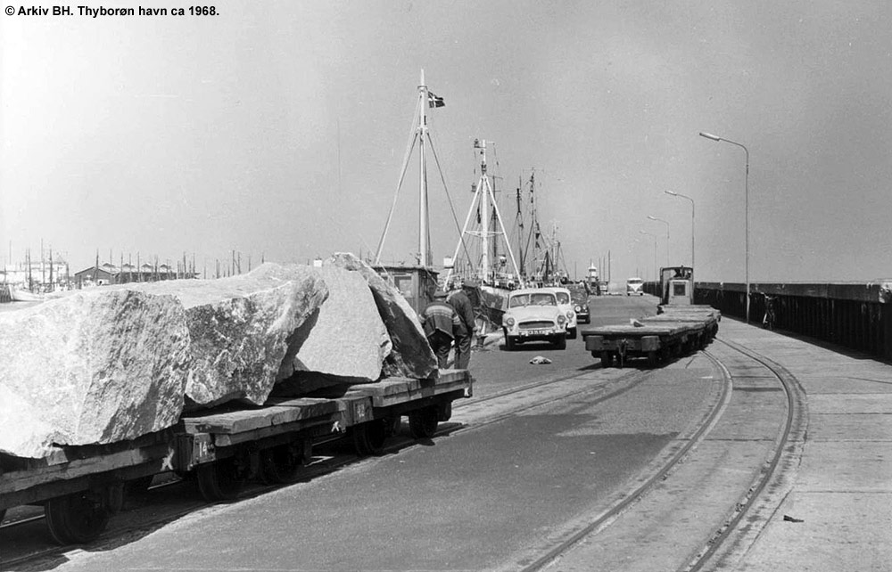 Thyborøn havn ca 1968