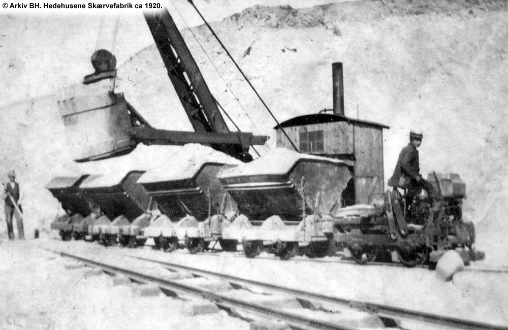 Hjemmelavet lok med Daimler motor ca 1920